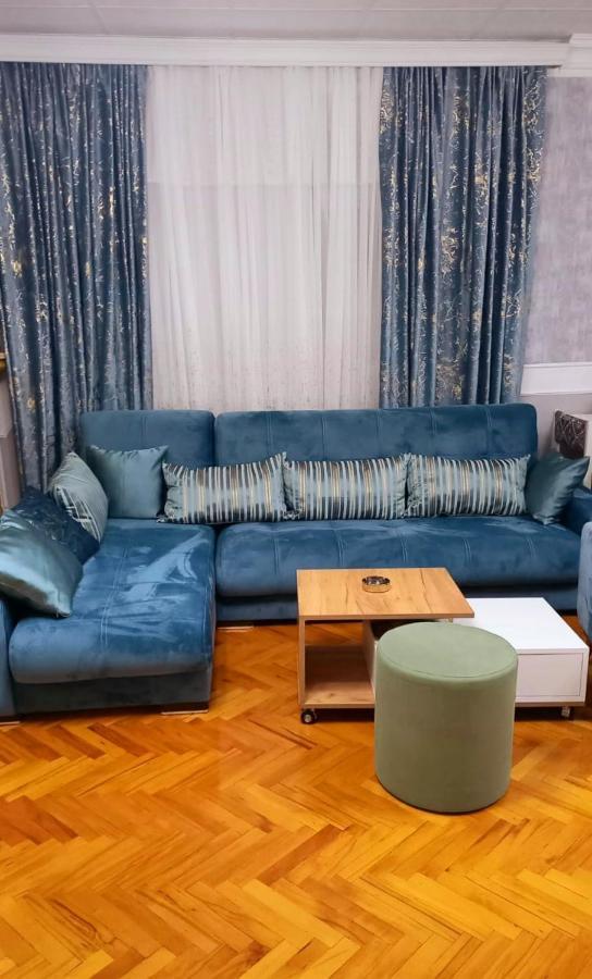 Central Apartment "Ameliya" Bakoe Buitenkant foto