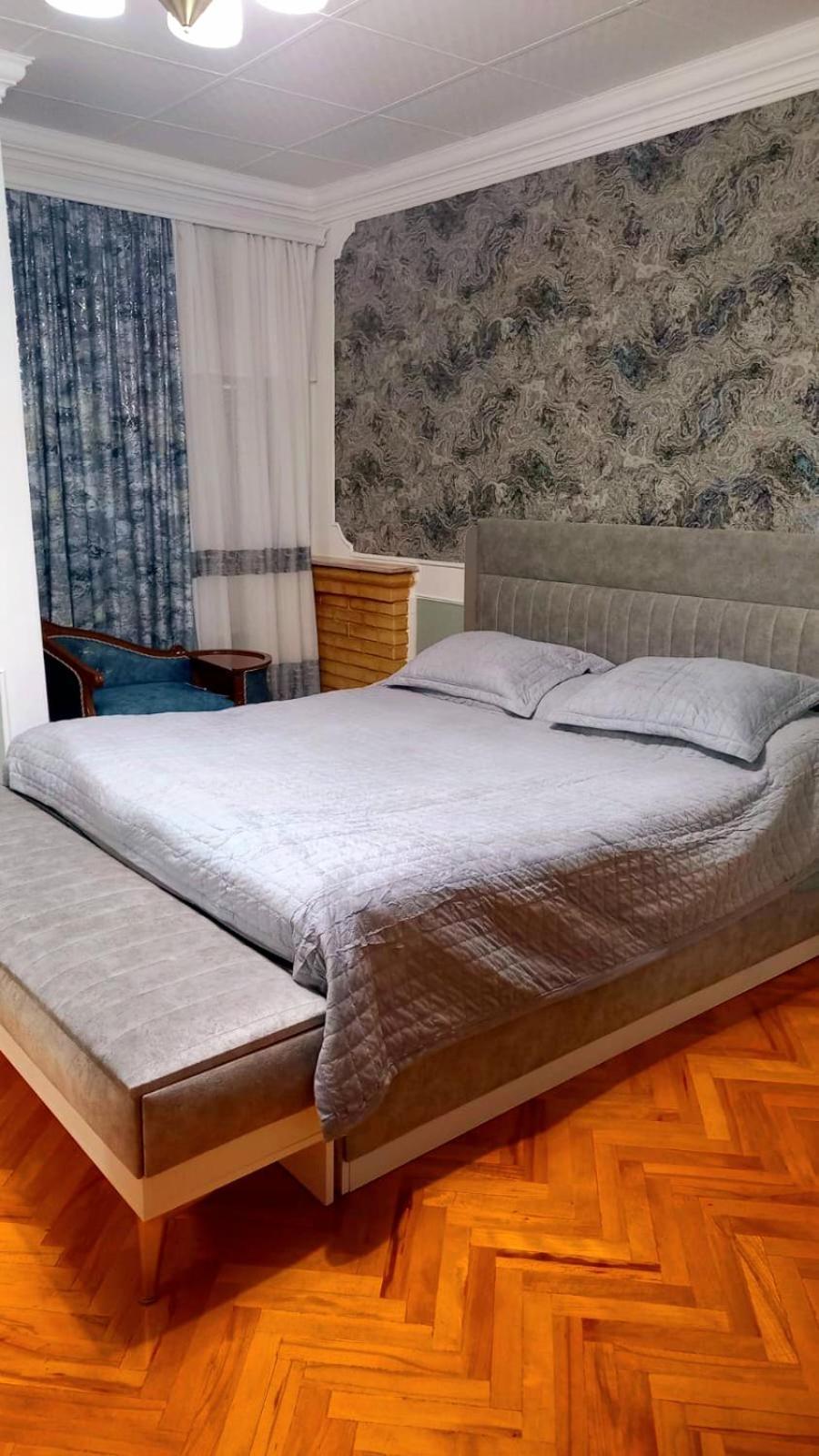 Central Apartment "Ameliya" Bakoe Buitenkant foto