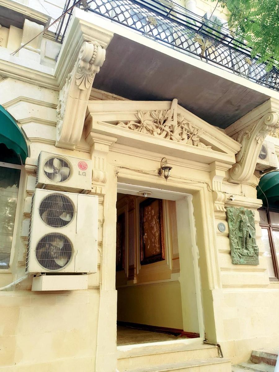 Central Apartment "Ameliya" Bakoe Buitenkant foto